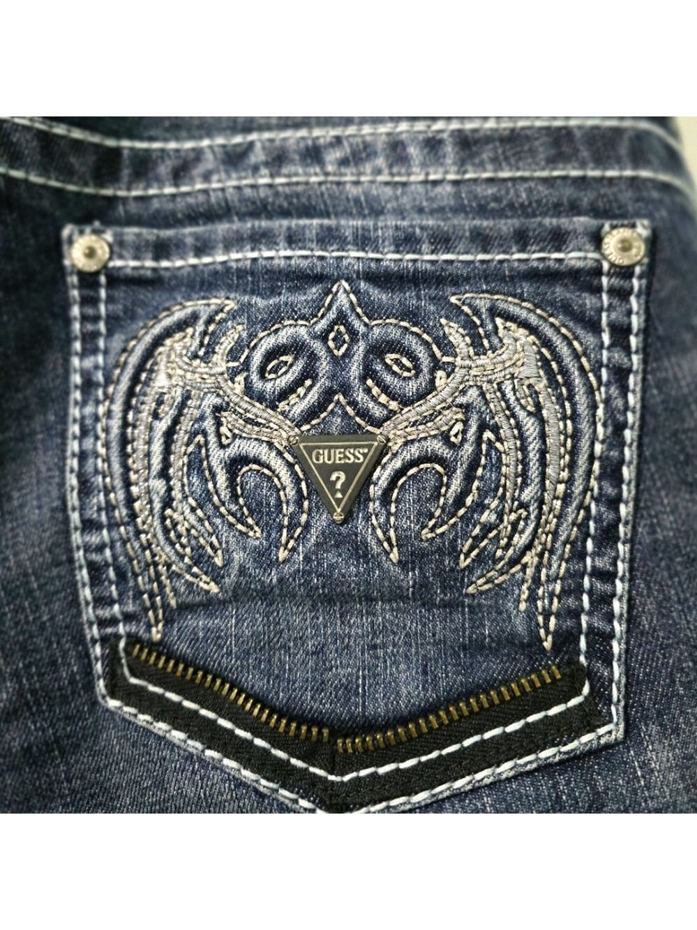 Guess Jeans  Women's Straight Leg Size 28 - Picture 8 of 10